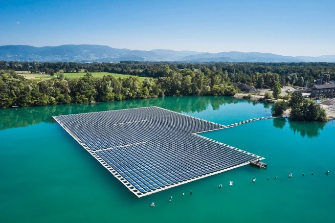 نیروگاه خورشیدی شناور (Floating Solar Power Plants)